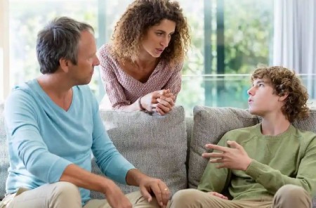 همدلی با نوجوانان