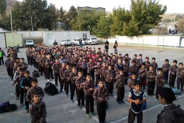 بچه‌ها از مدرسه بریده‌اند/ میانگین معدل در کل کشور زیر ۹ است​!