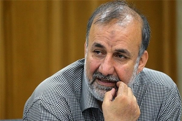 بیادی: با عاملان گرانی‌ها برخورد قاطع شود