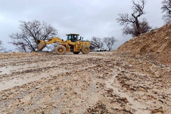 دوری از خانواده، نزدیکی به مردم؛ روایتی از قهرمانان ناشناخته جاده‌ها