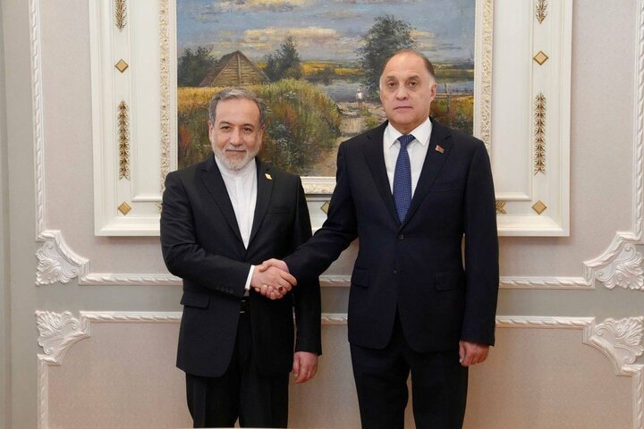 دیدار عراقچی با دبیر شورای امنیت بلاروس دیدار عراقچی با دبیر شورای امنیت بلاروس