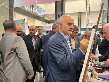 رونمایی از ۷ محصول دانش بنیان همزمان با هفته پژوهش در ارومیه رونمایی از ۷ محصول دانش بنیان همزمان با هفته پژوهش در ارومیه