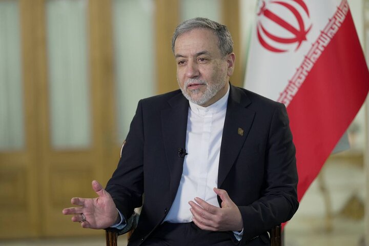عراقچی: جنگ روانی ادامه دارد اما ایران برای همه سناریوها آماده است
