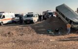 ۱۲ مصدوم در حادثه سقوط مینی‌بوس دانش‌آموزان از بالای پل