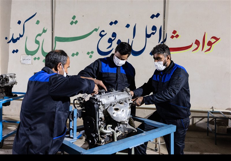 50 درصد تعهد اشتغال 1404 در خرم‌آباد محقق شد