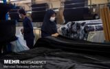 در بازار پارچه، نفوذی وجود دارد