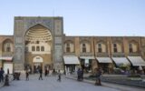 گزارشی از وضعیت تجمع بازاریان و کسبه شهر کرمان امروز