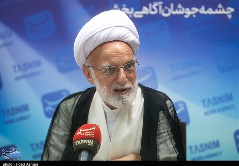 انتقاد امام جمعه اراک از آمار بالای واردات و خروج ارز از کشور