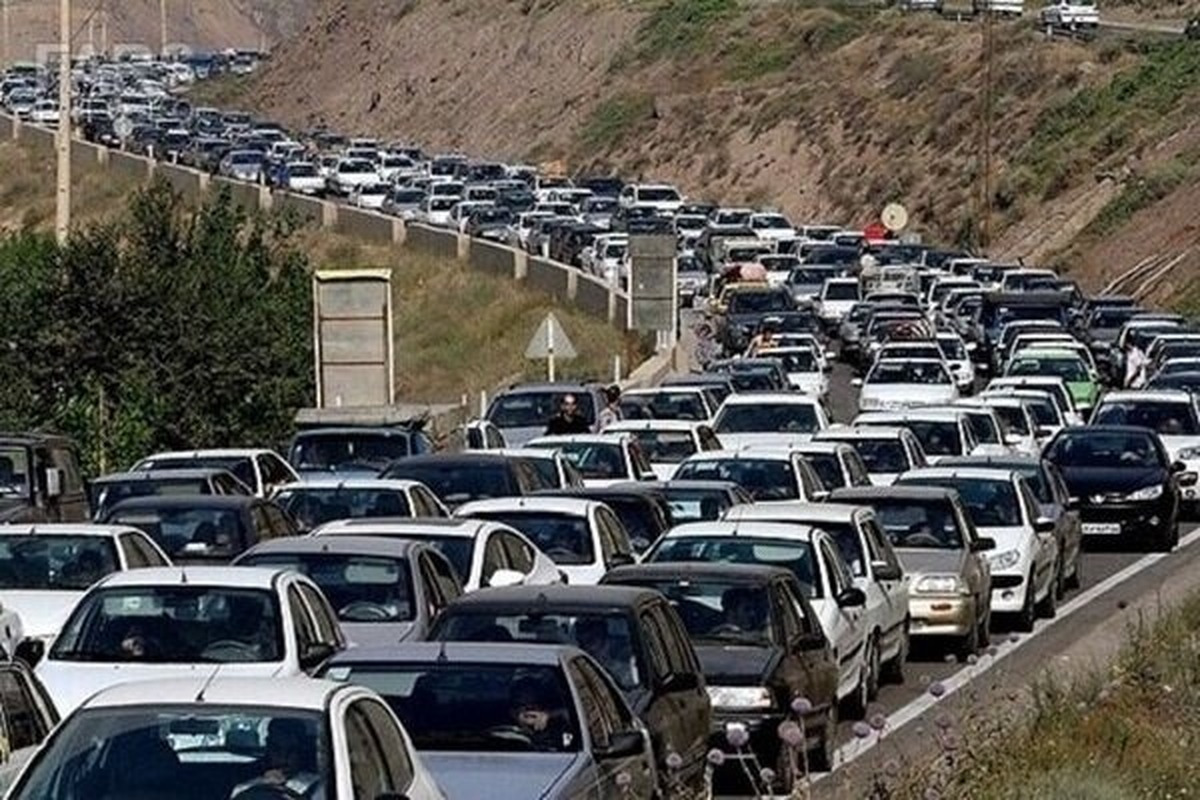 ترافیک سنگین در مسیرهای شمالی / آزادراه تهران–شمال و چالوس قفل شد