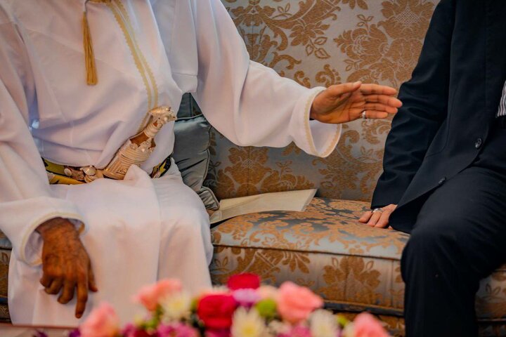 تقدیم پیام وزیر خارجه عمان به علی لاریجانی