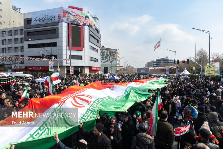 دعوت سازمان بسیج اساتید کشور از مردم برای حضور در راهپیمایی ۲۲ بهمن