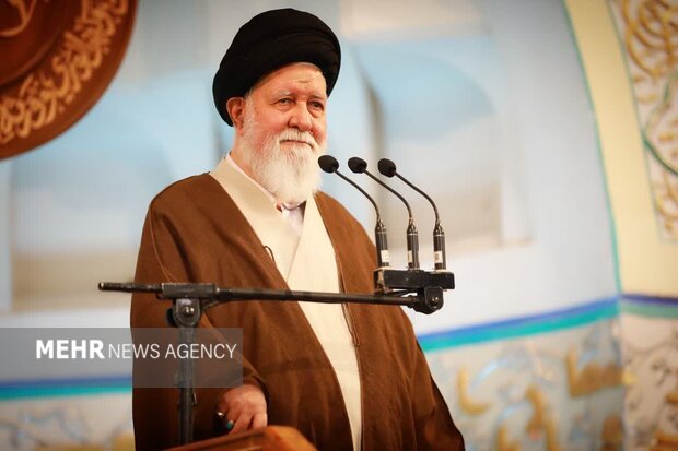 علم الهدی: دانشگاه خط مقدم، رگ حیات و نبض جامعه است علم الهدی: دانشگاه خط مقدم، رگ حیات و نبض جامعه است