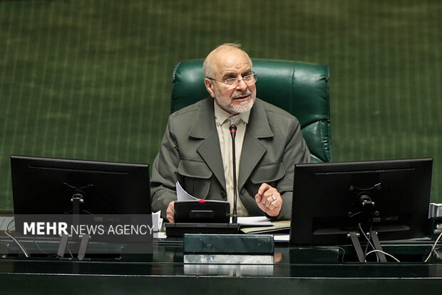 قالیباف: اولویت مجلس در بودجه، حمایت معیشتی از مردم است
