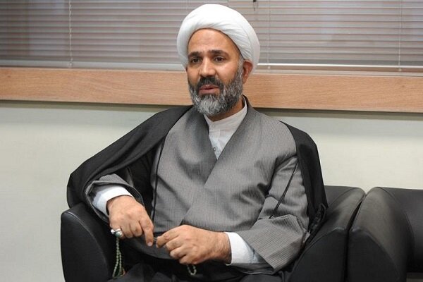 پژمانفر: امکانات مالی آستان قدس پاسخگوی ۳۵ میلیون زائر نیست پژمانفر: امکانات مالی آستان قدس پاسخگوی ۳۵ میلیون زائر نیست