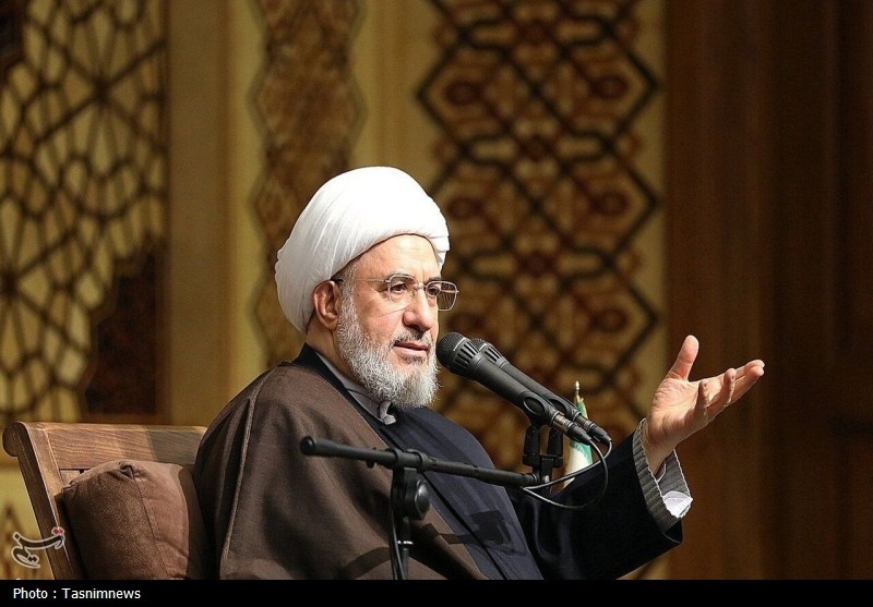 آیتالله اراکی: منطقه را از لوس وجود آمریکاییان پاک میکنیم آیتالله اراکی: منطقه را از لوس وجود آمریکاییان پاک میکنیم