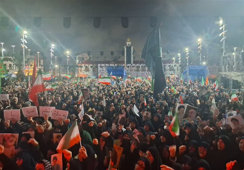 روایت پنج شب با شهدا در رشت؛ میدانی که خانه ملت شد