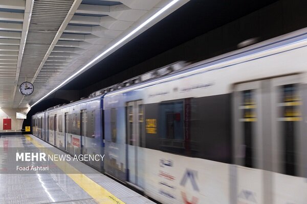 اتوبوس و مترو تا ۱۵ اردیبهشت رایگان است