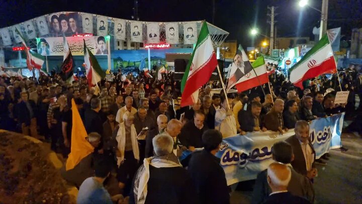 اجتماع پرشور ساوجی‌ها در پنجاه و هشتمین شب بیعت با رهبر معظم انقلاب