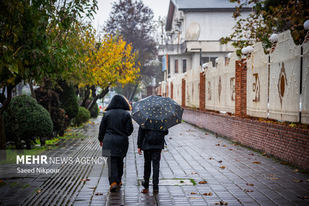 تداوم بارش‌های پیاپی در اکثر نقاط کشور؛ روند کاهش دما از امروز آغاز شد