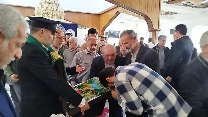 حضور کاروان «زیر سایه خورشید» در حرم مطهر شهدای آستانه اشرفیه