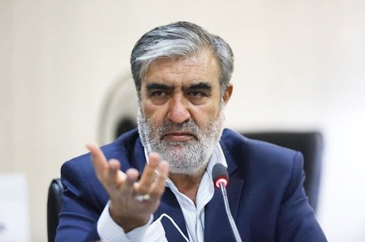 عراقچی در سفر پاکستان هیچ مأموریتی در حوزه هسته‌ای ندارد