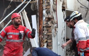 نجات ۴۱۰ نفر از زیرآوار در تهران/ آتش نشانی خبر داد