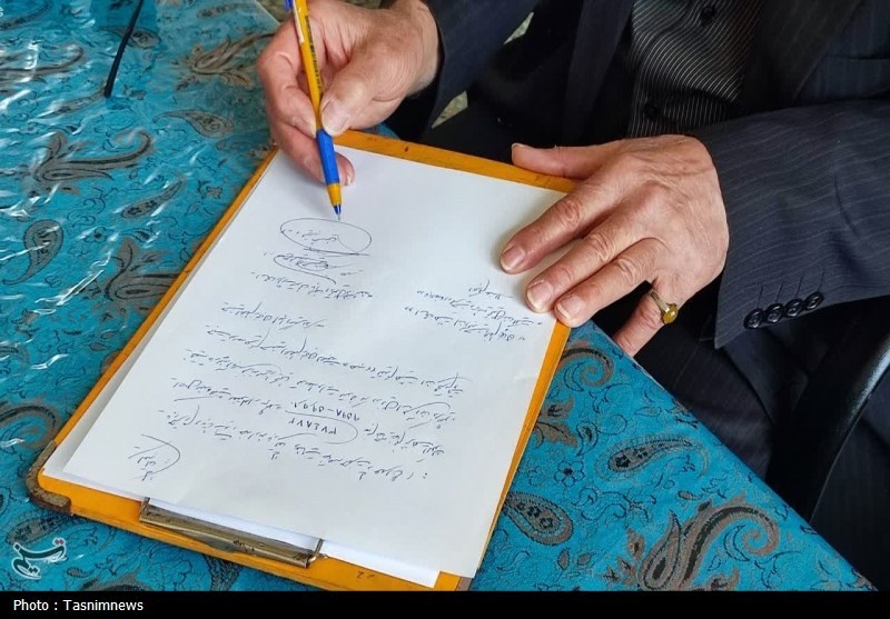اهدای زمین موروثی در پی حمله آمریکایی -صهیونی به حسینیه اعظم زنجان