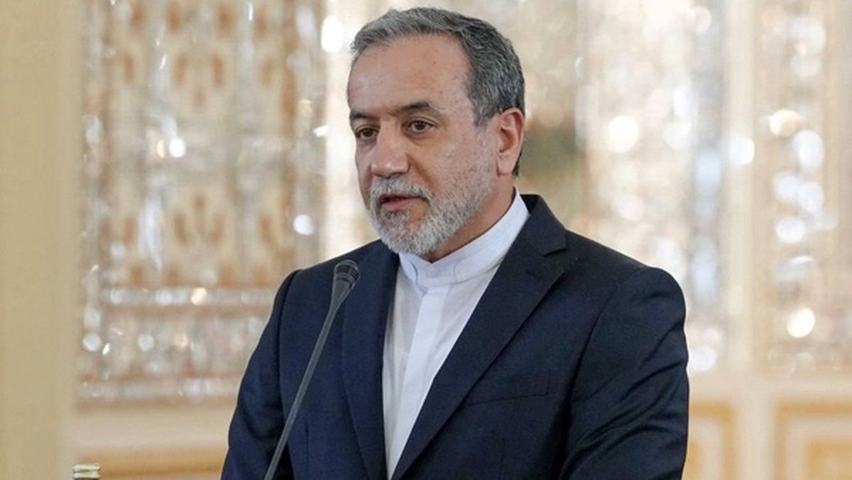 تحلیل افسر آمریکایی از مذاکره ایران و آمریکا / عراقچی دیویس را شگفت‌‌زده کرد