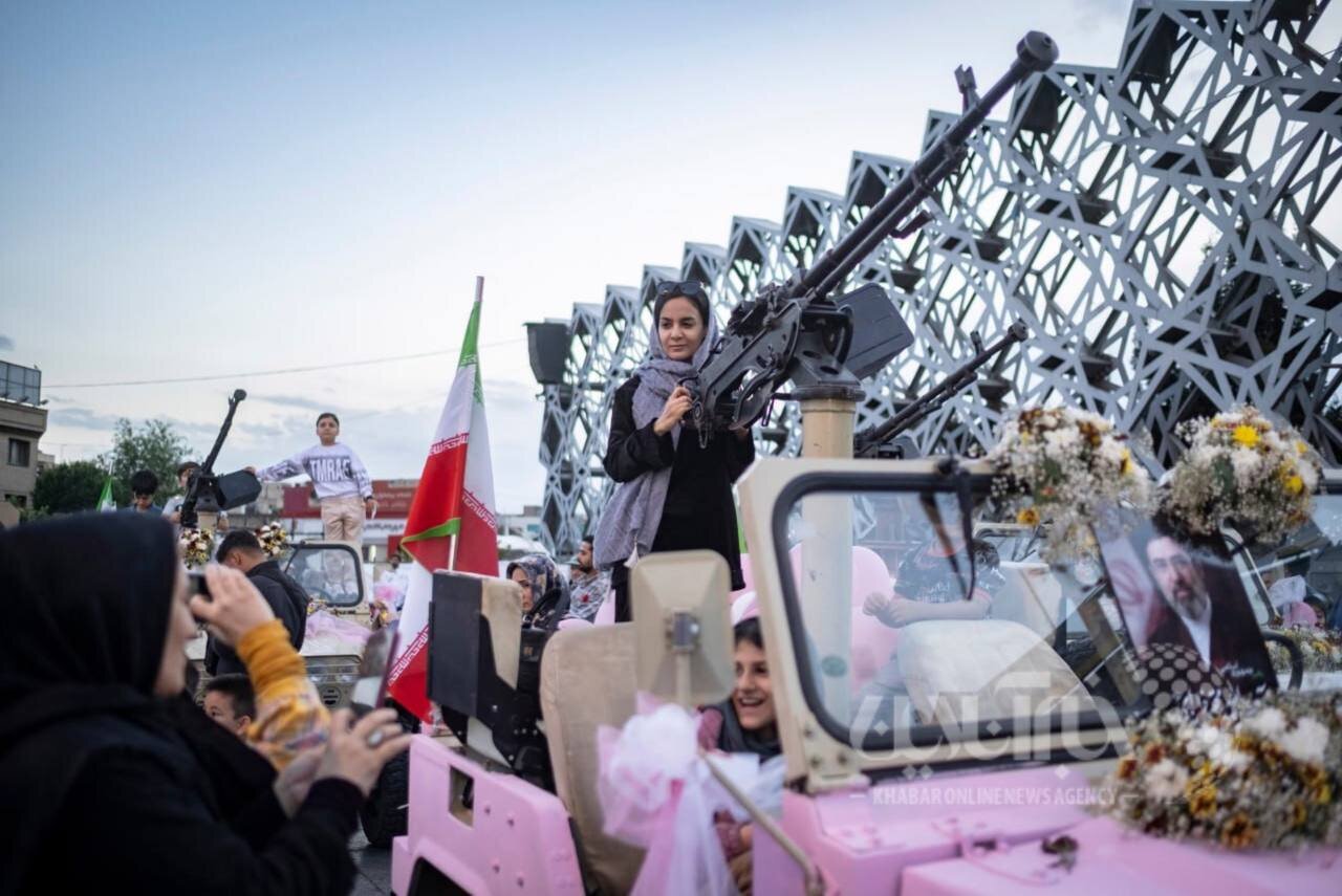 تصویر خبرگزاری گاردین از یک زن ایرانی دنیا را متعجب کرد + عکس تصویر خبرگزاری گاردین از یک زن ایرانی دنیا را متعجب کرد + عکس