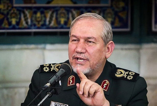 سرلشکر صفوی: امپراتوری آمریکا در حال افول است سرلشکر صفوی: امپراتوری آمریکا در حال افول است