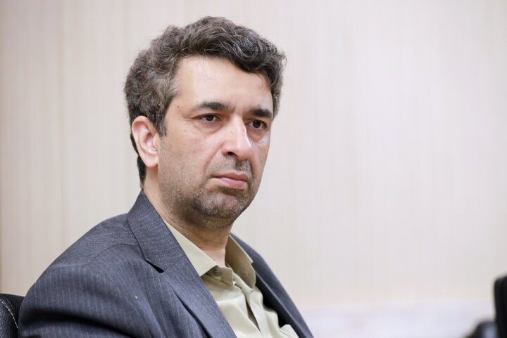 طباطبائی: هزینه تسلیم به مراتب سنگین‌تر از بهای ایستادگی است