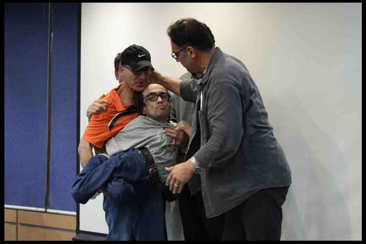 وفادارترین تماشاگران تئاتر تجلیل شدند؛ طرح نکاتی درباره تبلیغات تئاتر