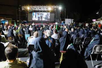 اکران سیار «قمار باز» در میادین شهری اکران سیار «قمار باز» در میادین شهری
