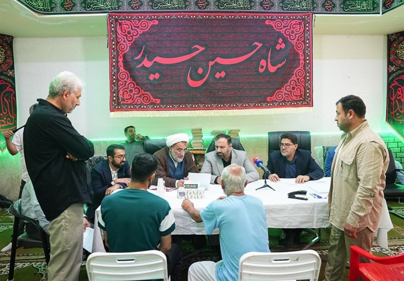 بازدید دادستان تهران به همراه 168 مقام قضایی از زندانهای استان بازدید دادستان تهران به همراه 168 مقام قضایی از زندانهای استان