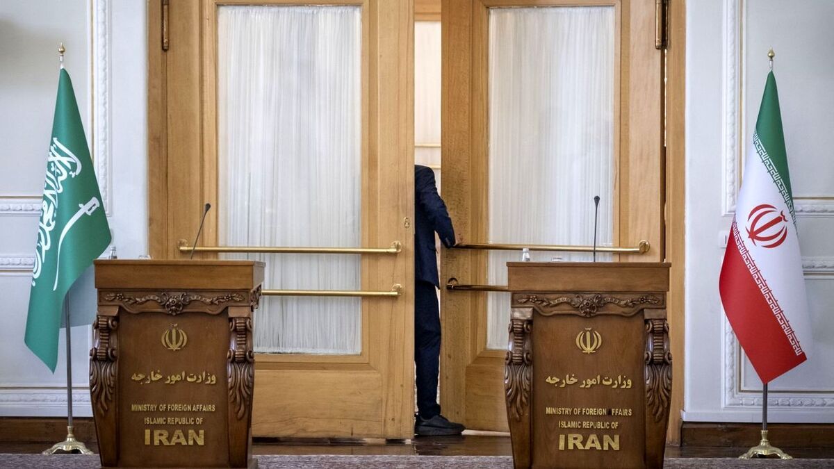 بیانیه فوری عربستان/ ریاض خواستار ادامه مذاکرات ایران و آمریکا شد بیانیه فوری عربستان/ ریاض خواستار ادامه مذاکرات ایران و آمریکا شد