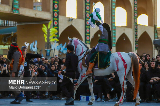 تعزیه غنیترین هنر آیینی در چهارمحال و بختیاری تعزیه غنیترین هنر آیینی در چهارمحال و بختیاری