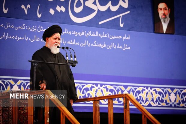 علم الهدی: مسئولان نقاط ضعف دشمن را برجسته کنند