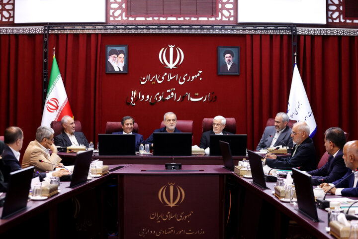 پزشکیان: اعتبار کالابرگ حداقل ۶ دهک درآمدی باید افزایش یابد پزشکیان: اعتبار کالابرگ حداقل ۶ دهک درآمدی باید افزایش یابد