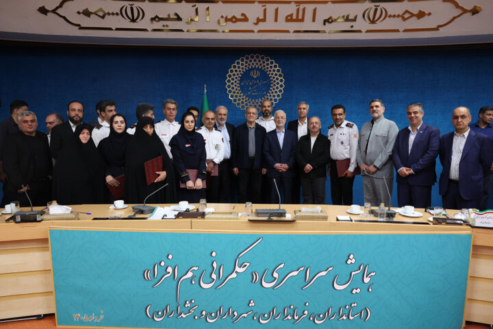 پزشکیان: تیم مذاکره‌کننده از چارچوب‌های تعیین‌شده رهبری عدول نمی کند