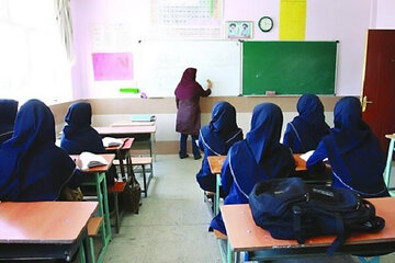 ۴ میلیون دانش‌آموز در متوسطه اول؛ رشد ۳۰۰ هزار نفری جمعیت دانش‌آموزی در راه است