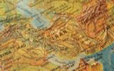 رمز پیروزی در جنگ هویتی
