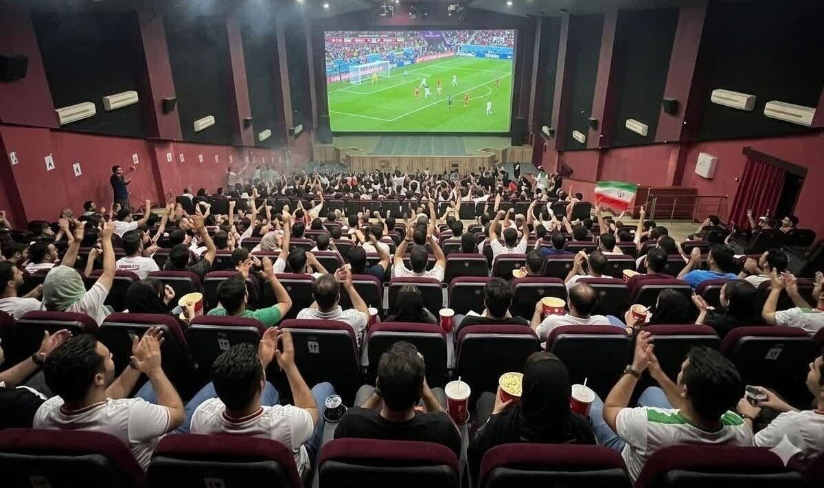 رکورد عجیب فروش بلیت پخش زنده فوتبال/ ۱۲ میلیارد تومان تا غروب شنبه رکورد عجیب فروش بلیت پخش زنده فوتبال/ ۱۲ میلیارد تومان تا غروب شنبه