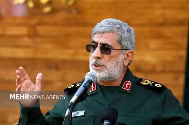 قاآنی: تشییع امام شهیدان در عراق خط سرخ خونخواهی را پررنگتر می کند قاآنی: تشییع امام شهیدان در عراق خط سرخ خونخواهی را پررنگتر می کند
