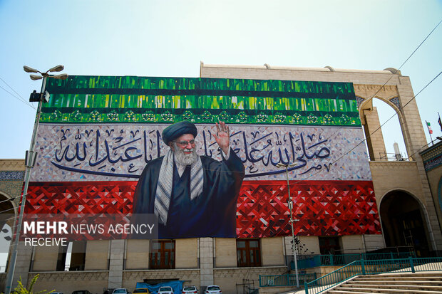 مراسم وداع با رهبر شهید انقلاب با حضور خیل عاشقان ولایت برگزار میشود مراسم وداع با رهبر شهید انقلاب با حضور خیل عاشقان ولایت برگزار میشود