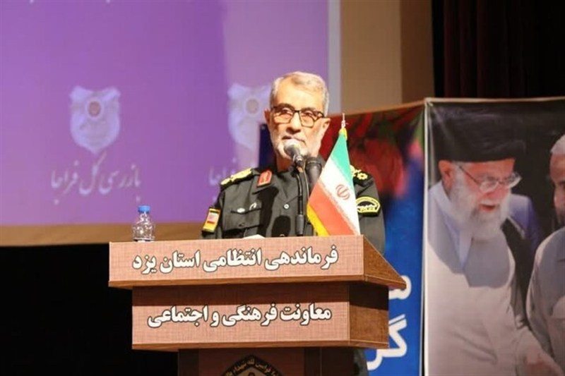 باید تلاش کنیم موضوعات اجتماعی به مسائل انتظامی تبدیل نشود باید تلاش کنیم موضوعات اجتماعی به مسائل انتظامی تبدیل نشود
