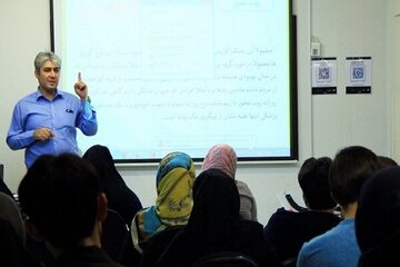 مگر می‌شود کشوری اینترنتش قطع شود؟/ دانشگاه از خلاقیت تهی شده؛ «برخی فکر می‌کنند نظریه درست کردن مثل تولید قاشق است»