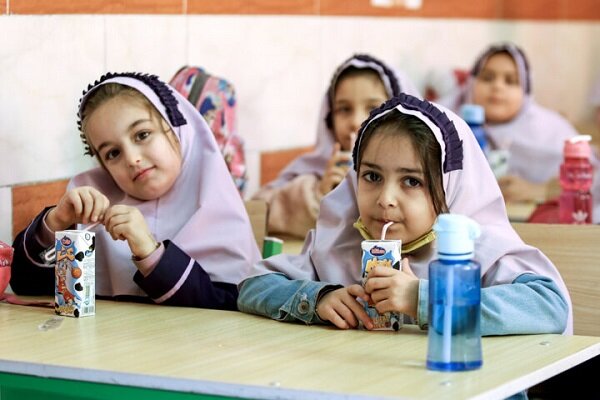 آیا امسال دانش آموزان در مدرسه «شیر» می خورند! آیا امسال دانش آموزان در مدرسه «شیر» می خورند!