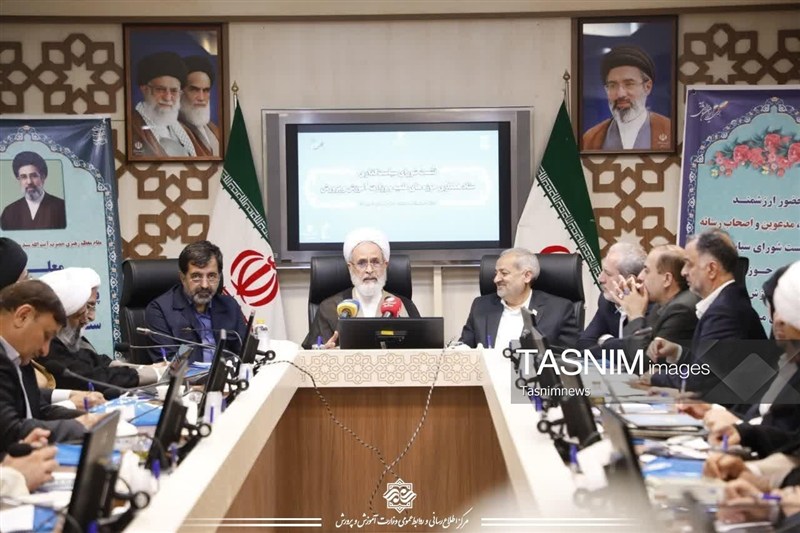 آیتالله اعرافی: سند تحول بنیادین باید با الگوهای قوی دنبال شود آیتالله اعرافی: سند تحول بنیادین باید با الگوهای قوی دنبال شود