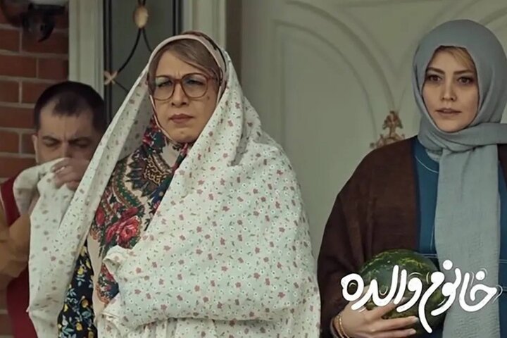 سلطه «خانوم والده» بر گیشه؛ رقبا فاصله چشمگیری با صدر جدول دارند!