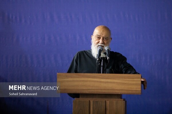 چمران: واژه «تسلیم» نباید به ذهن ما خطور کند چمران: واژه «تسلیم» نباید به ذهن ما خطور کند